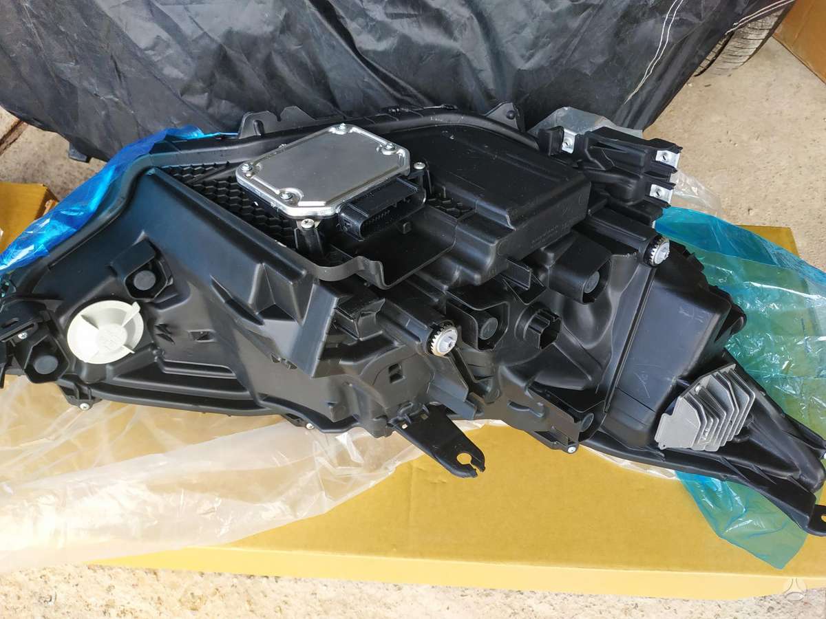 Toyota bZ4X lights