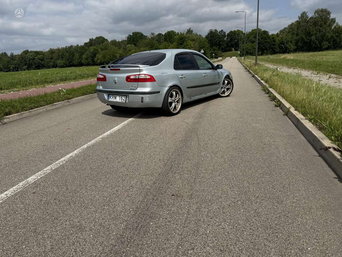 Renault Laguna - 3