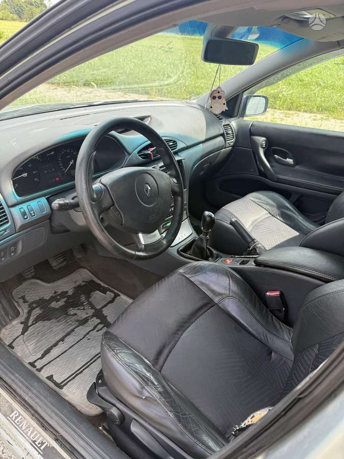 Renault Laguna - 5