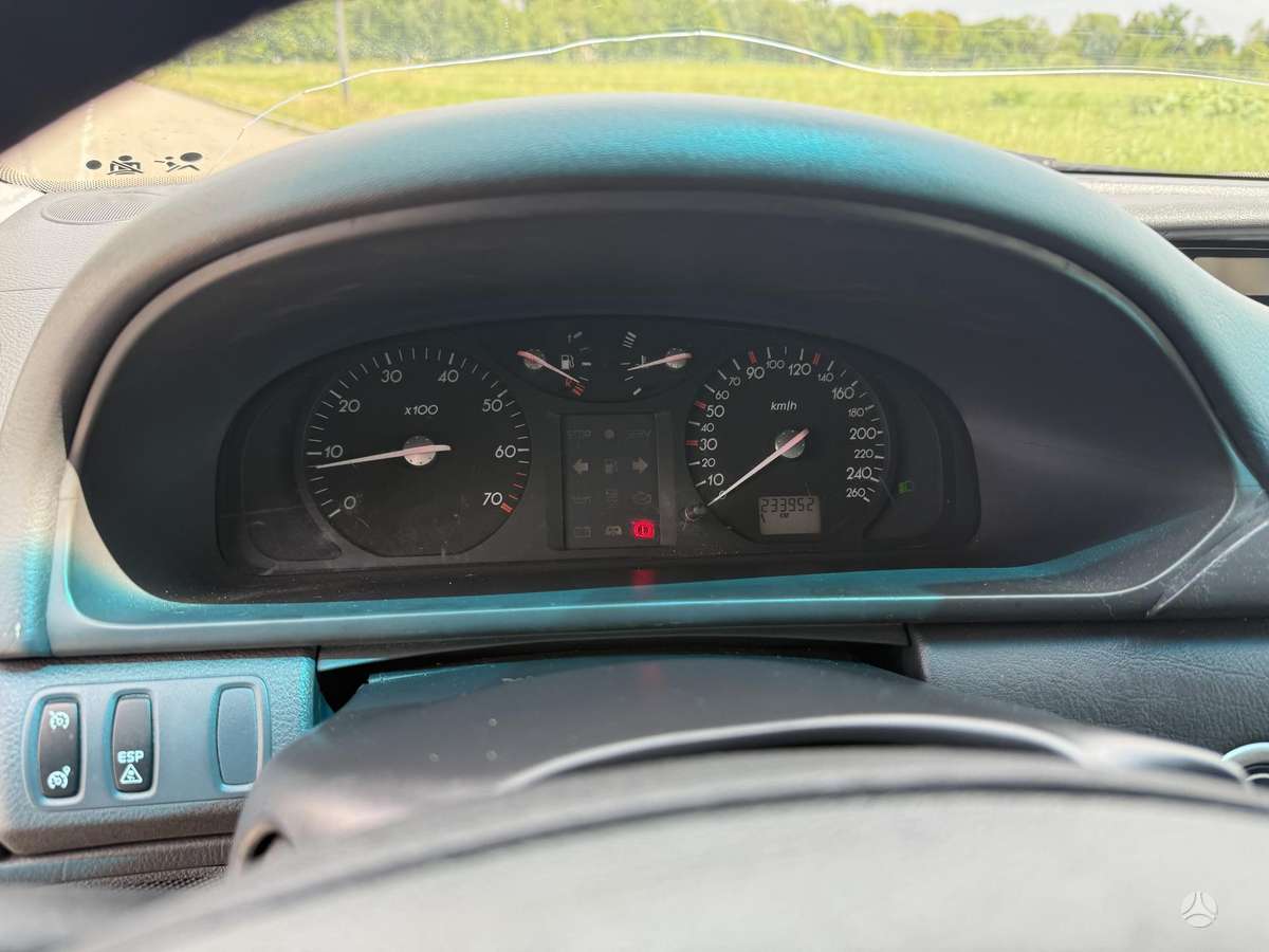 Renault Laguna - 6