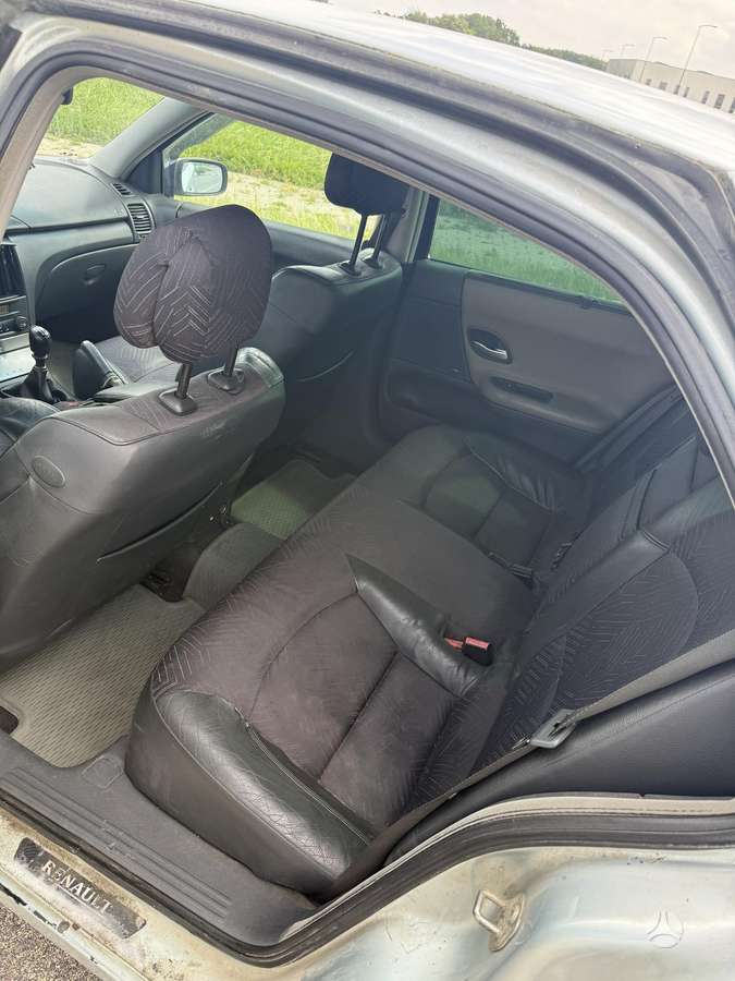 Renault Laguna - 7