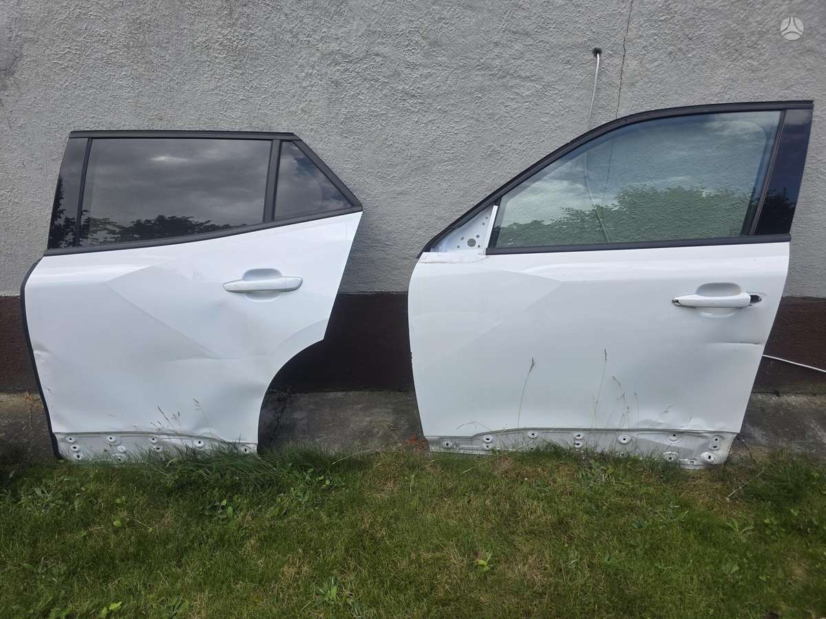 Peugeot 2008 doors