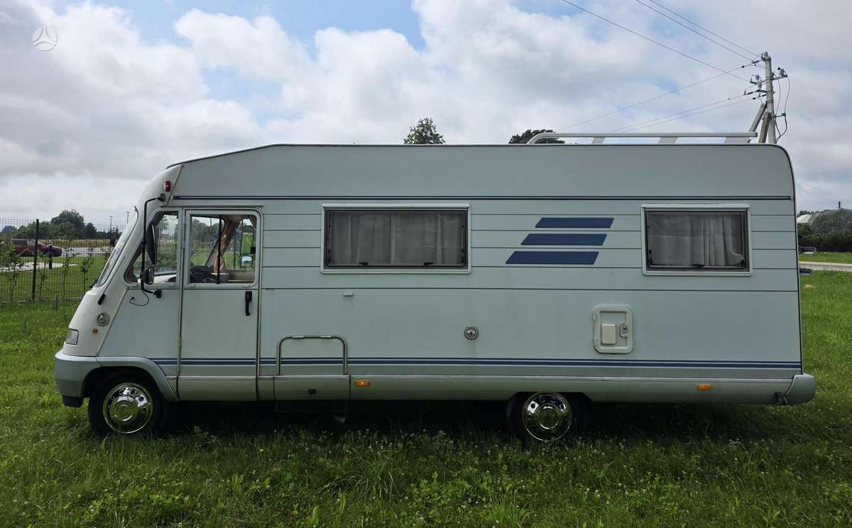 Hymer B644, campers