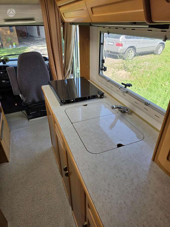 Hymer B644, campers