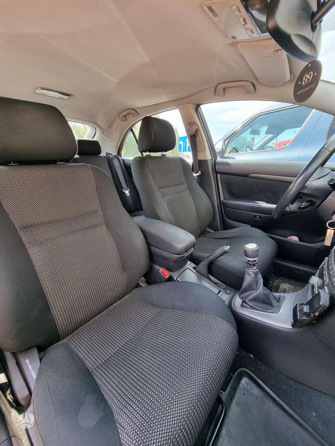 Toyota Avensis - 6