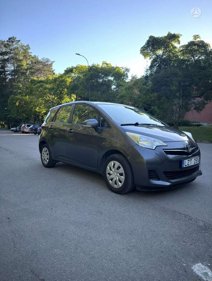 Toyota Verso-S - 7