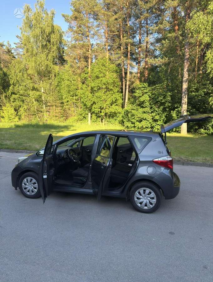 Toyota Verso-S - 8
