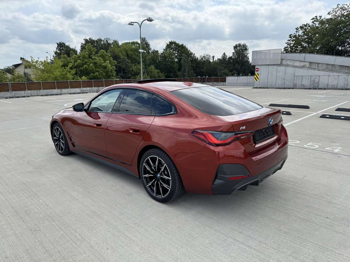 BMW i4, hečbekas