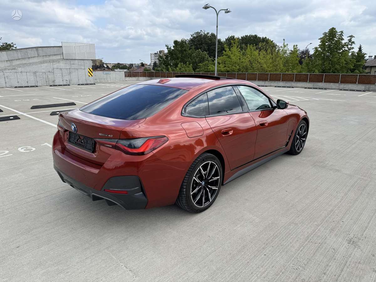 BMW i4, hečbekas