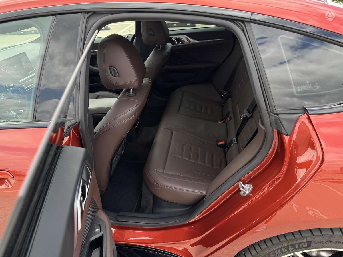 BMW i4, hečbekas