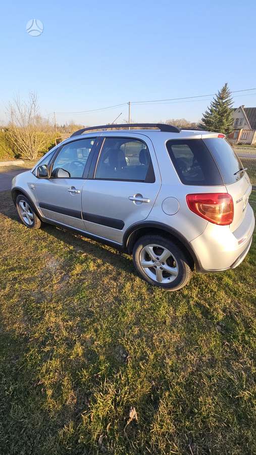 Suzuki SX4, 2.0 l., Минивэн