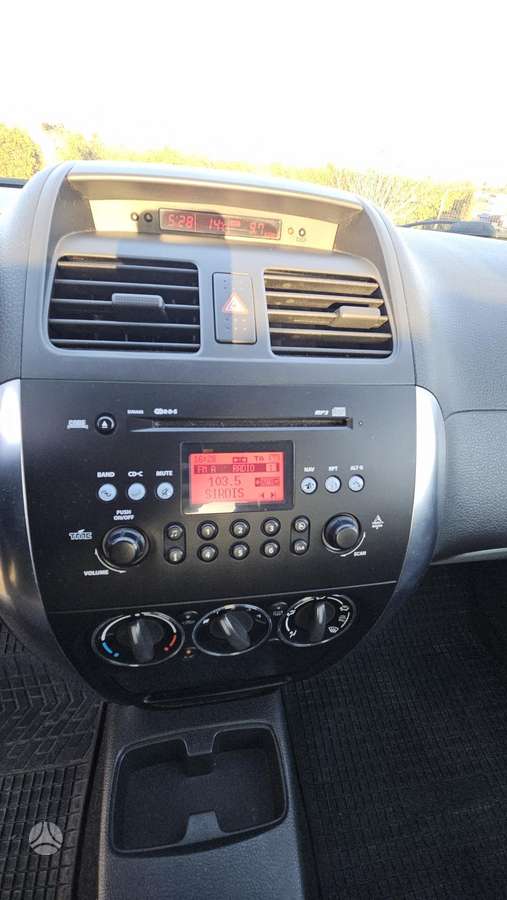 Suzuki SX4, 2.0 l., Минивэн