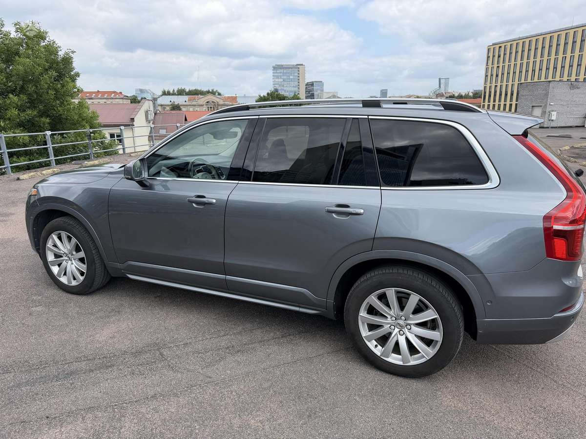 Volvo XC90 - 8