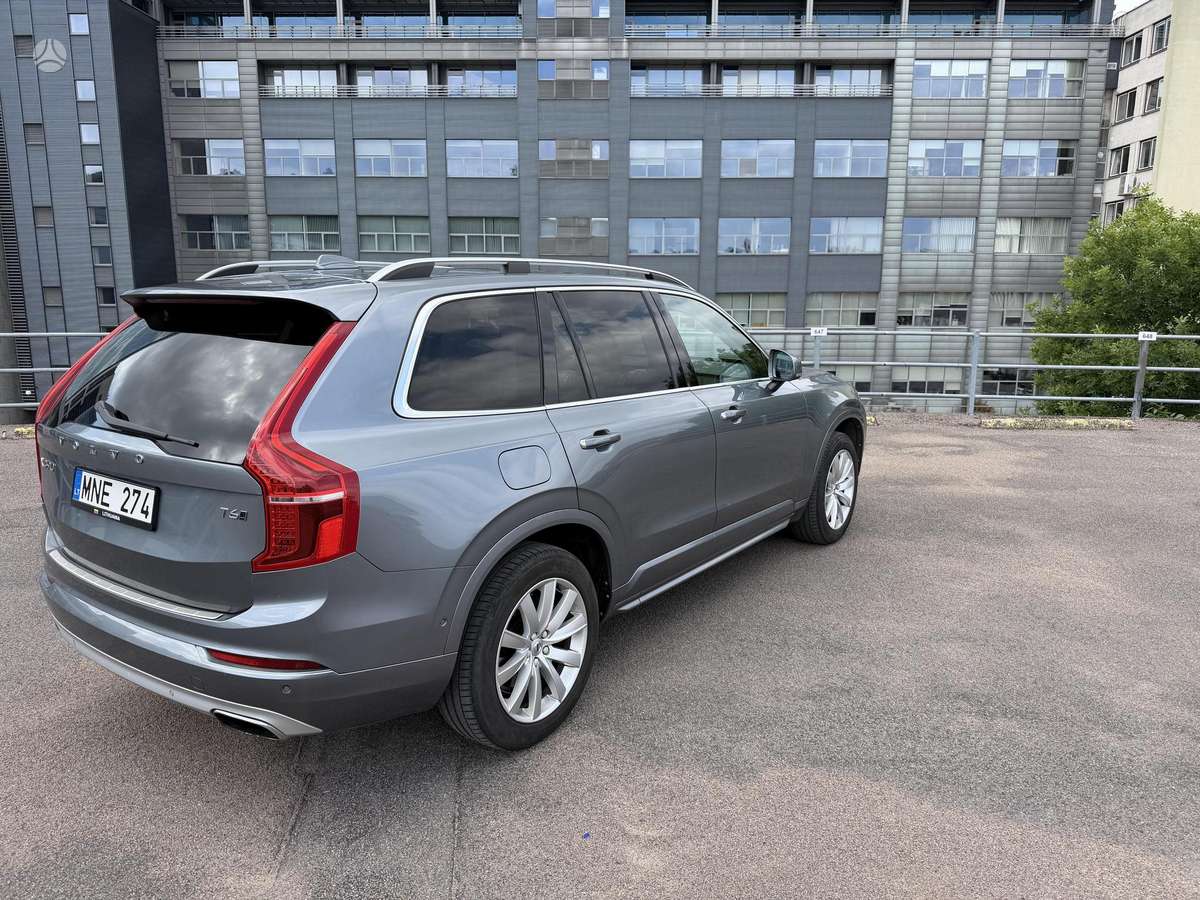 Volvo XC90 - 5