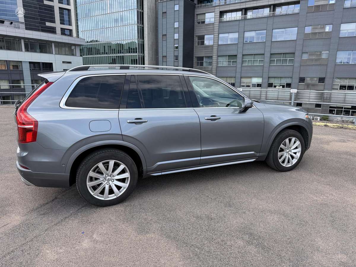 Volvo XC90 - 4