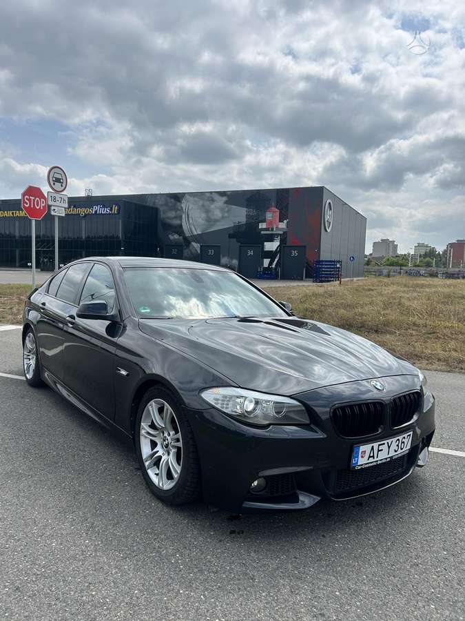 BMW 525, 2.0 l., Седан