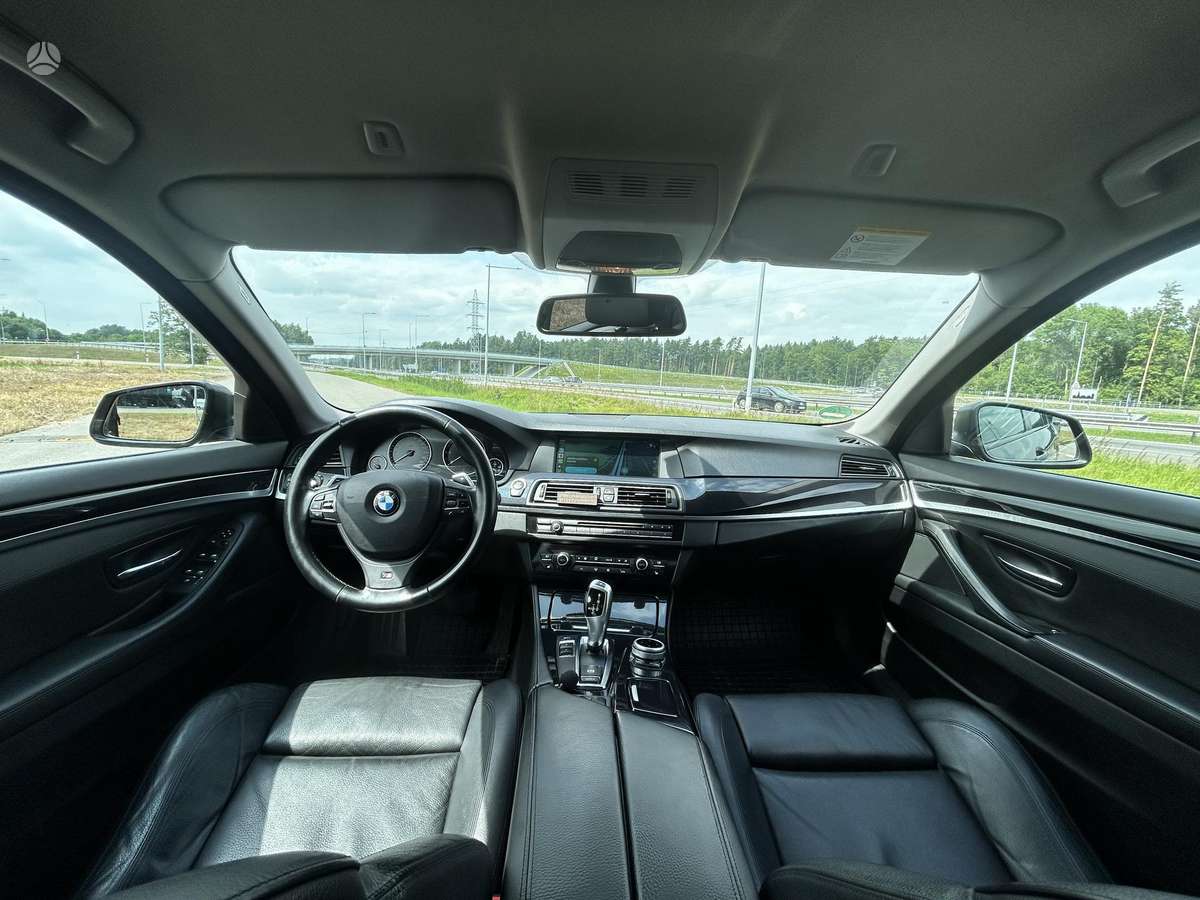 BMW 525, 2.0 l., Седан