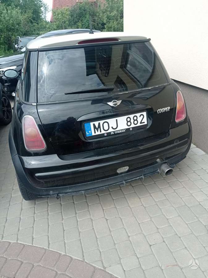 Mini Cooper, 1.6 l., hatchback
