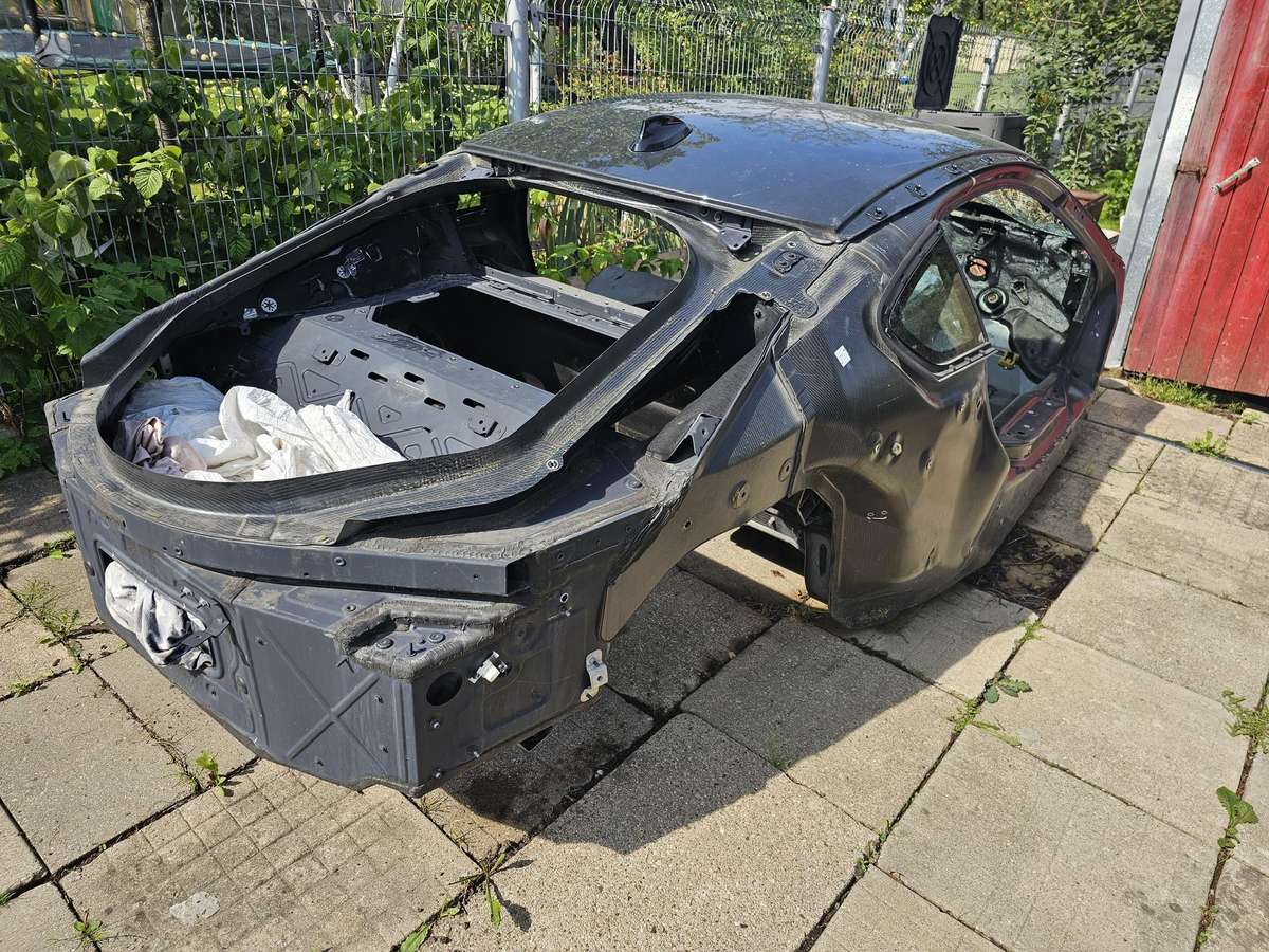 BMW i8 kėbulo dalys