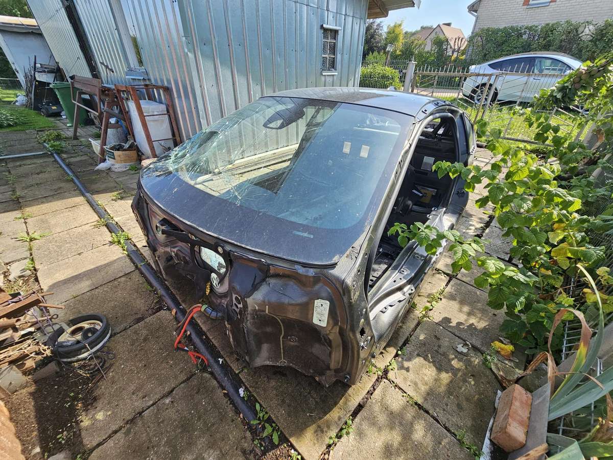 BMW i8 kėbulo dalys