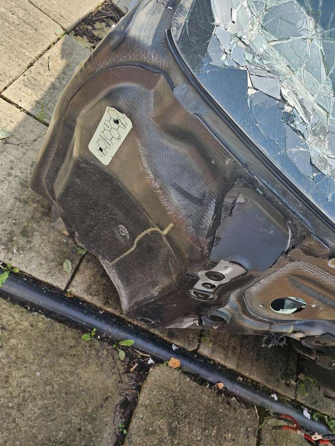 BMW i8 kėbulo dalys