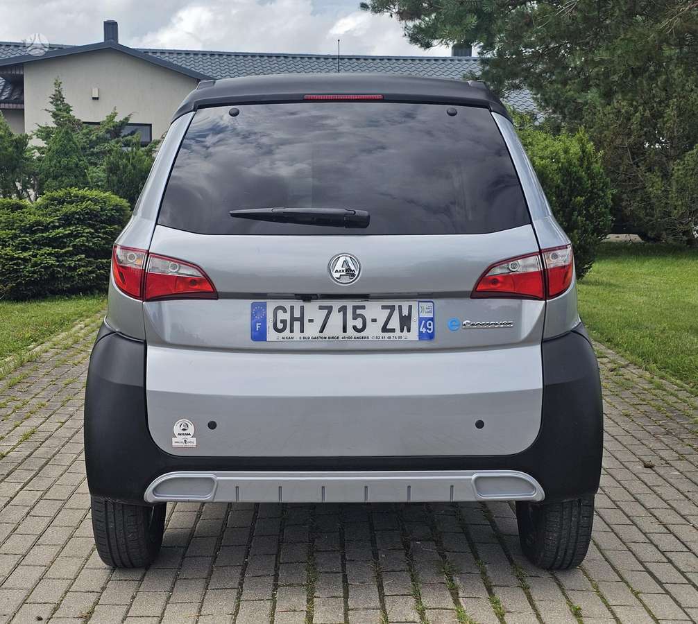 Aixam Crossover, hatchback