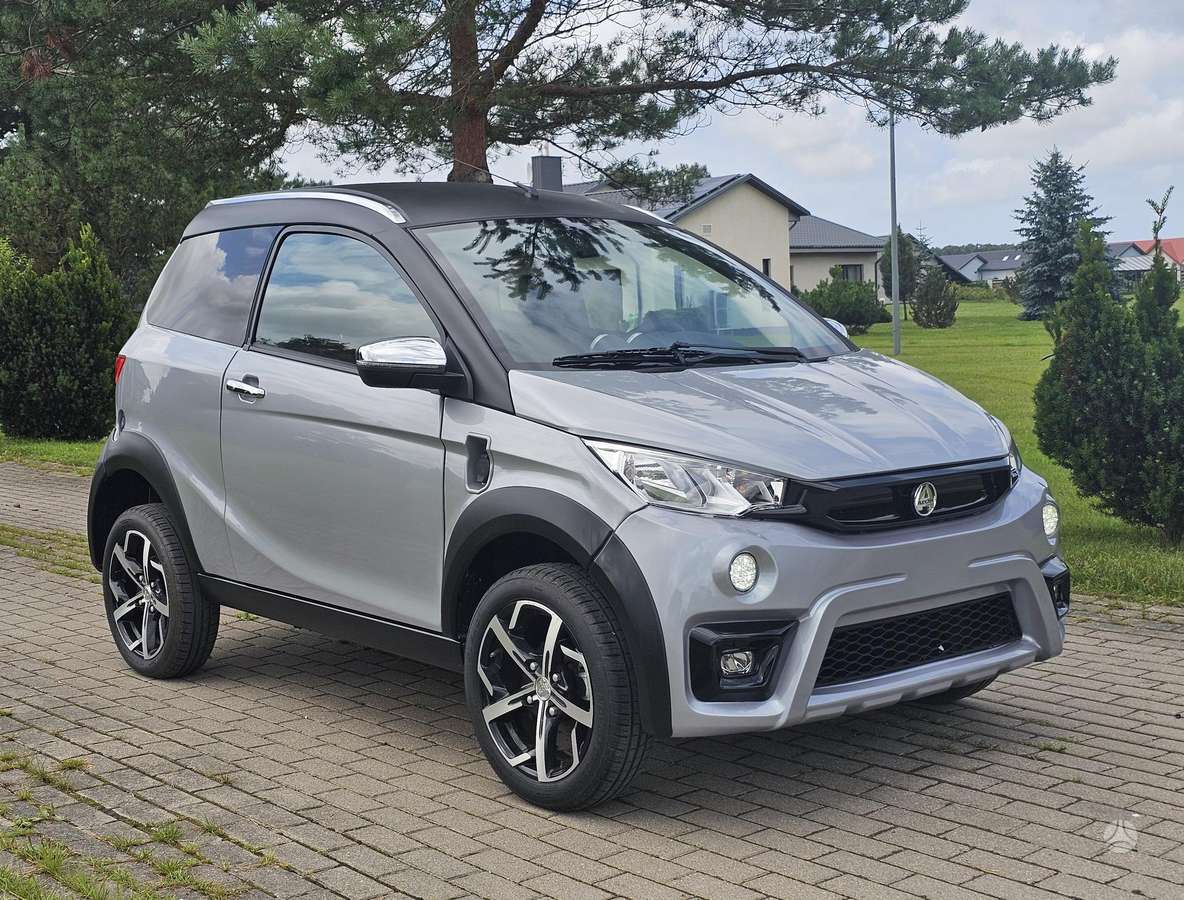 Aixam Crossover, hatchback