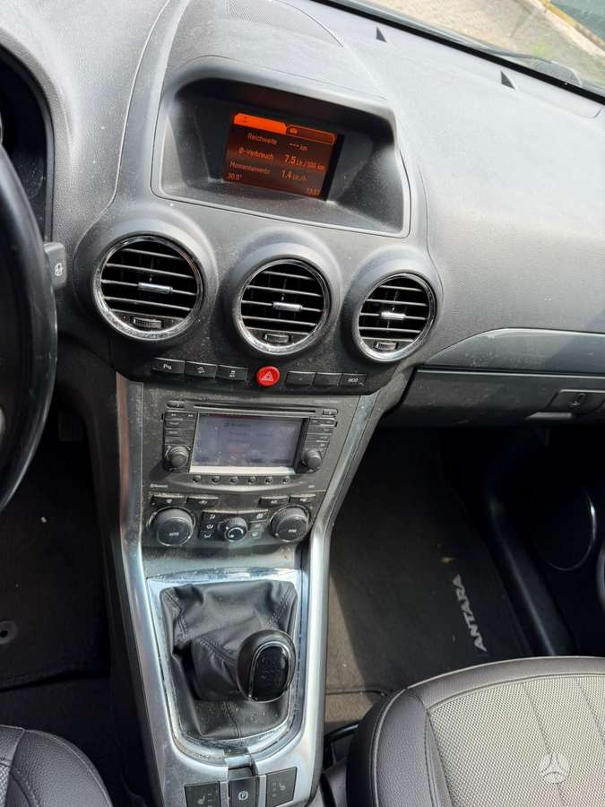 Opel Antara, 2.2 l., Минивэн