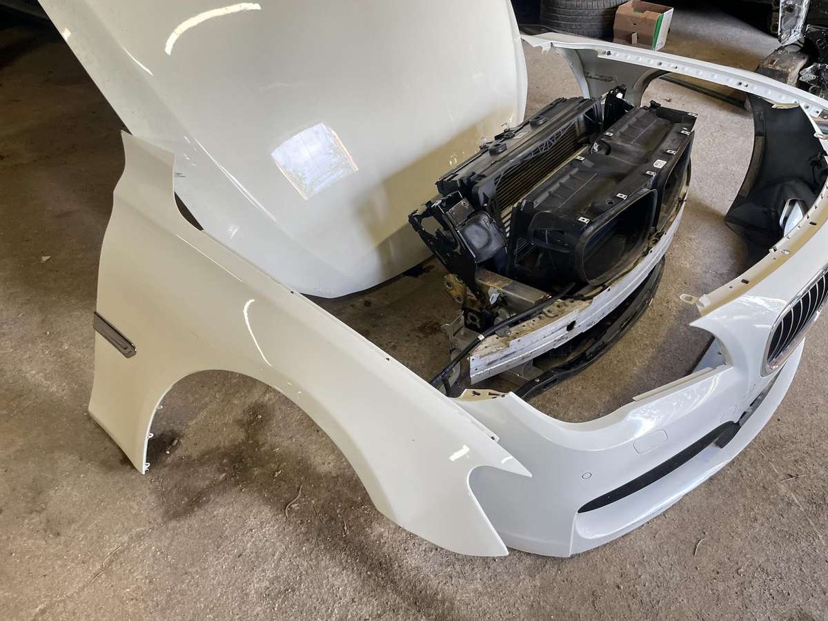 BMW 7 serija body parts