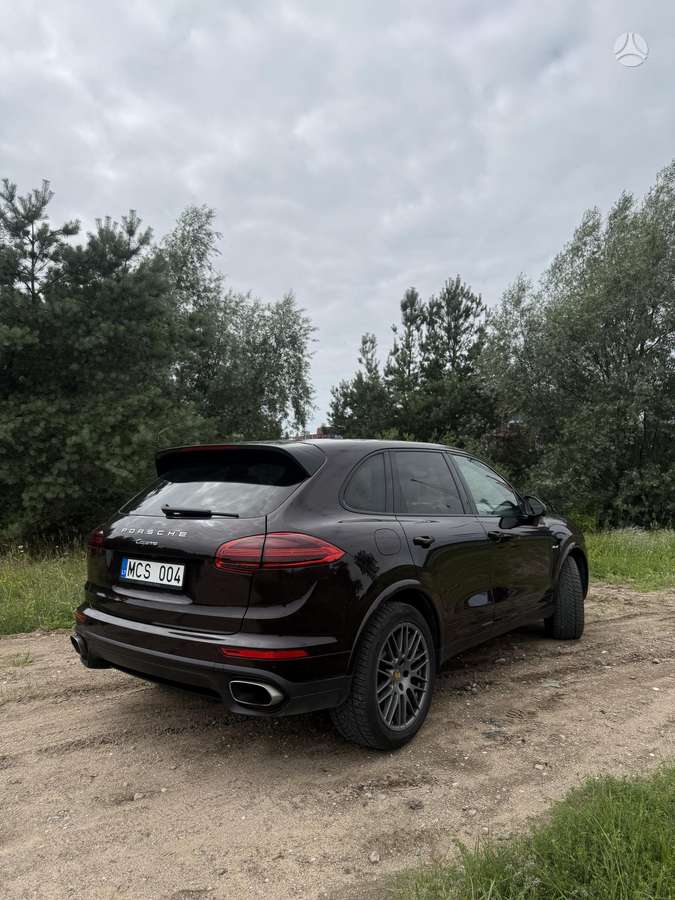 Porsche Cayenne - 5