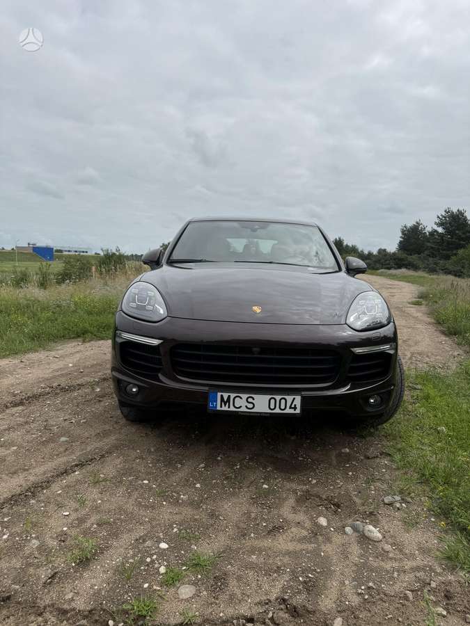 Porsche Cayenne - 3