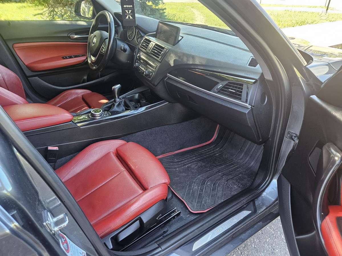 BMW 120, 2.0 l., hatchback