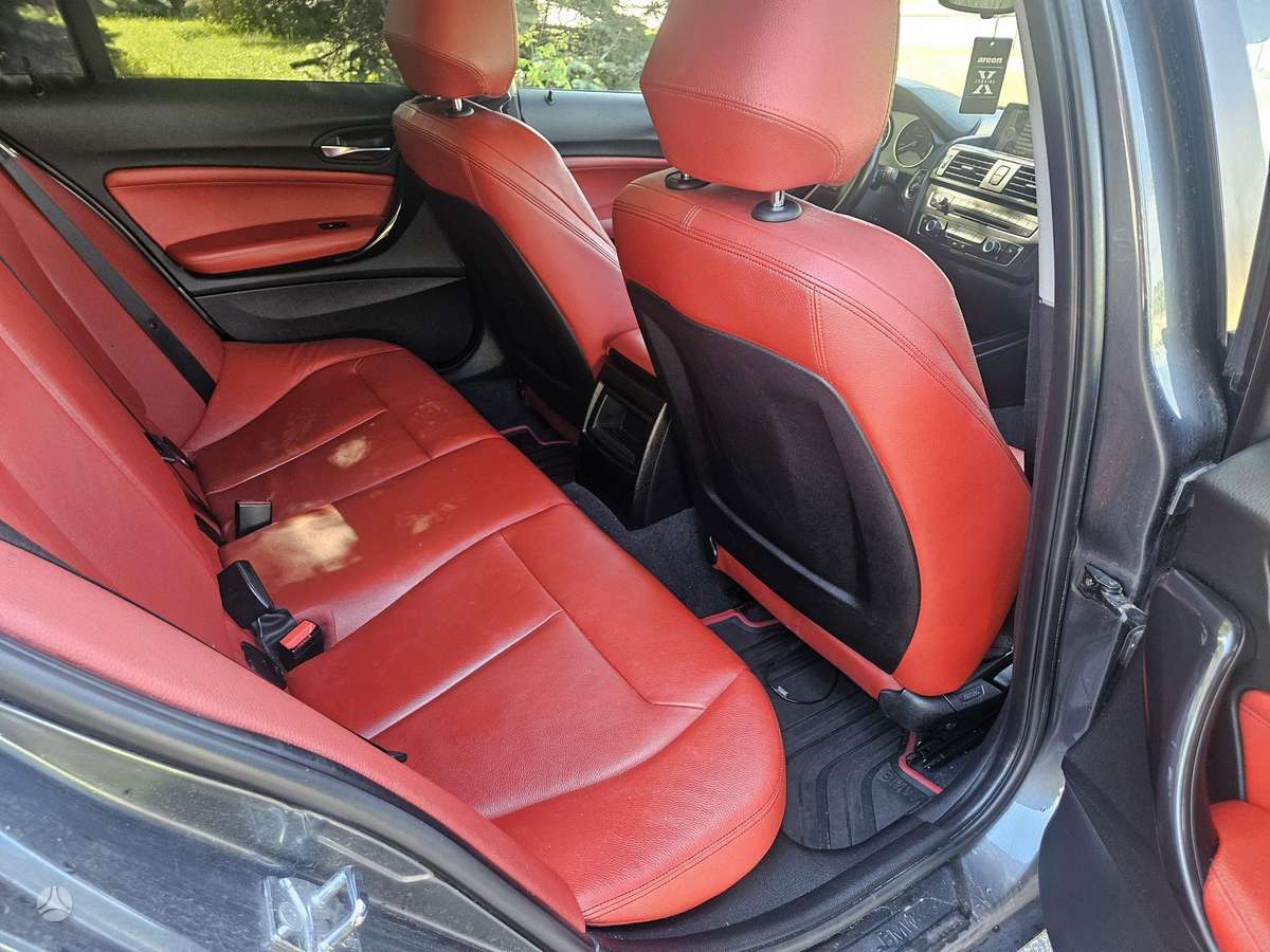 BMW 120, 2.0 l., hatchback