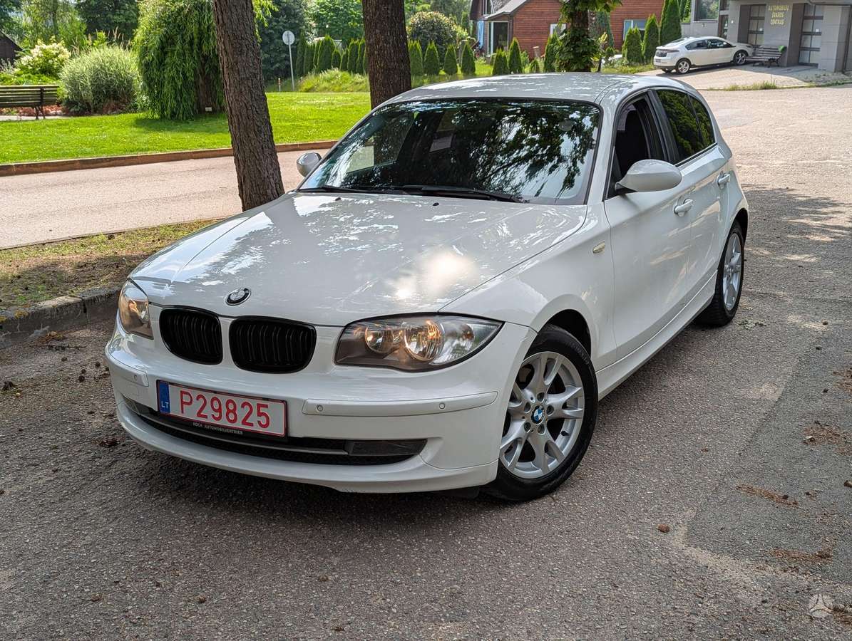 BMW 118, 2.0 l., hatchback