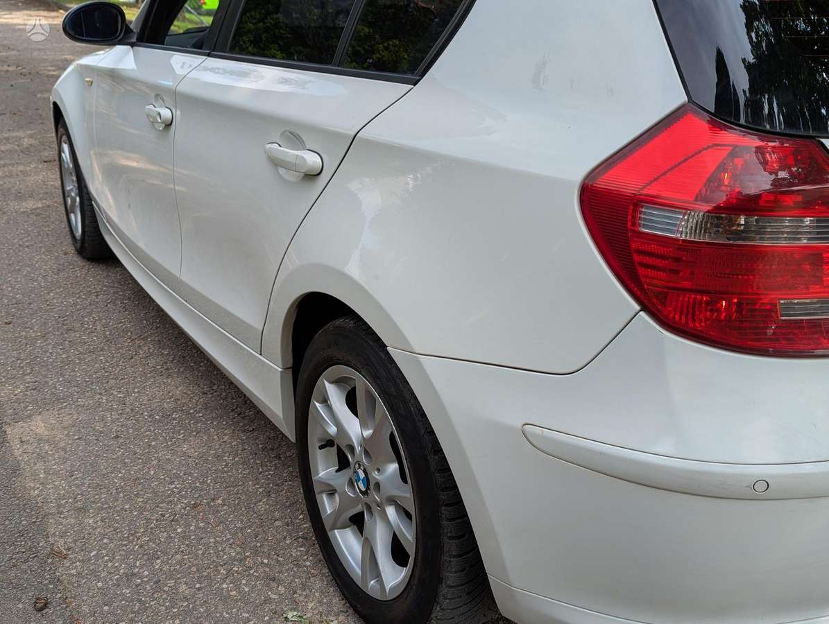 BMW 118, 2.0 l., hatchback