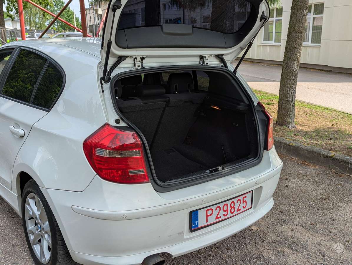 BMW 118, 2.0 l., Хэтчбек