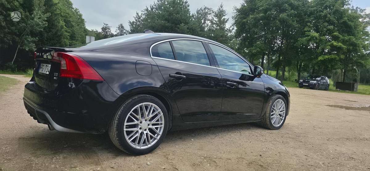 Volvo S60 - 6