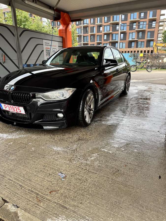 BMW 335, 3.0 l., Седан