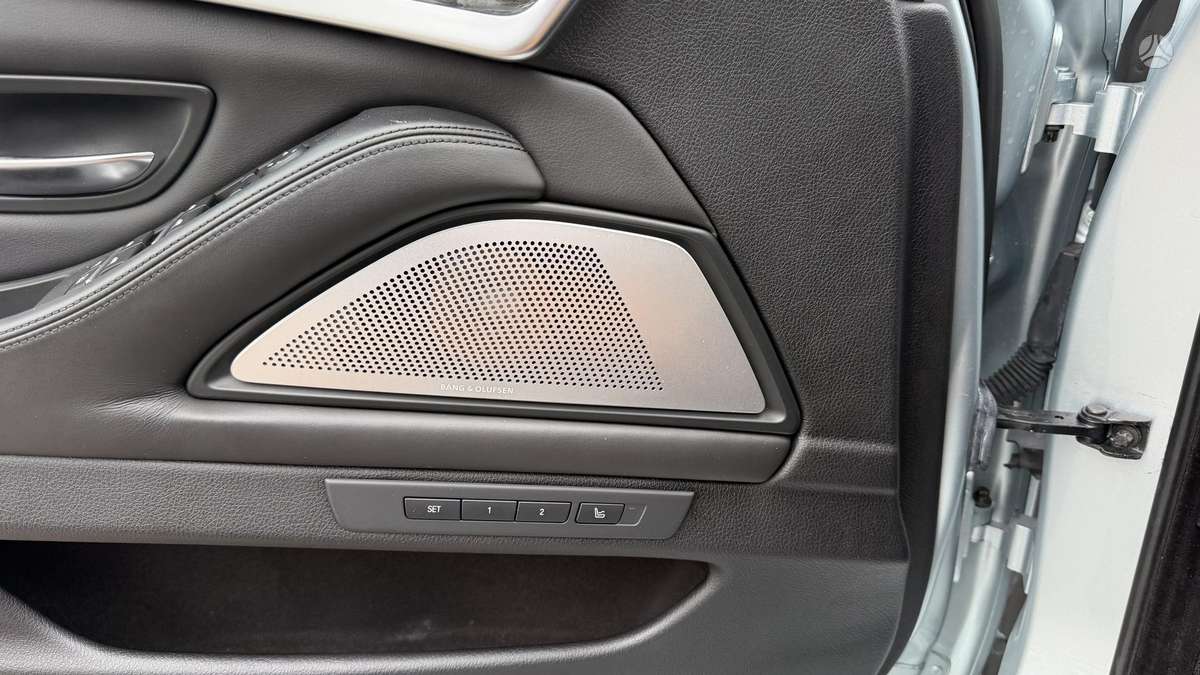 BMW M5, 4.4 l., Седан