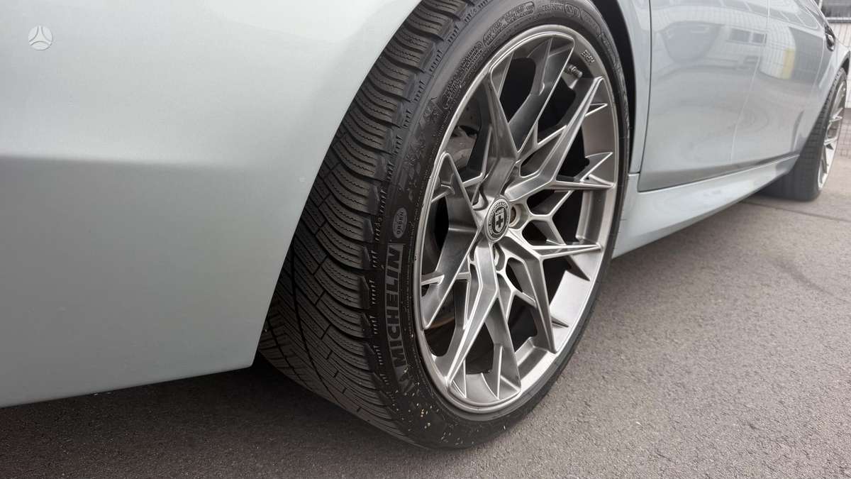 BMW M5, 4.4 l., Седан