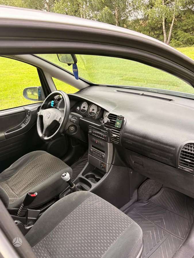 Opel Zafira, 2.2 l., Минивэн