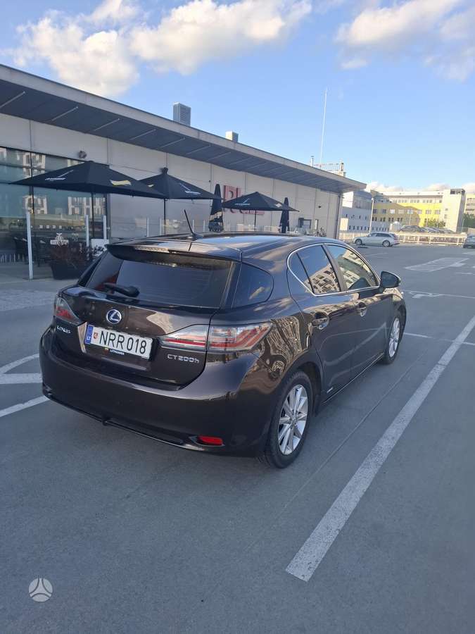 Lexus CT 200h, 1.8 l., Хэтчбек