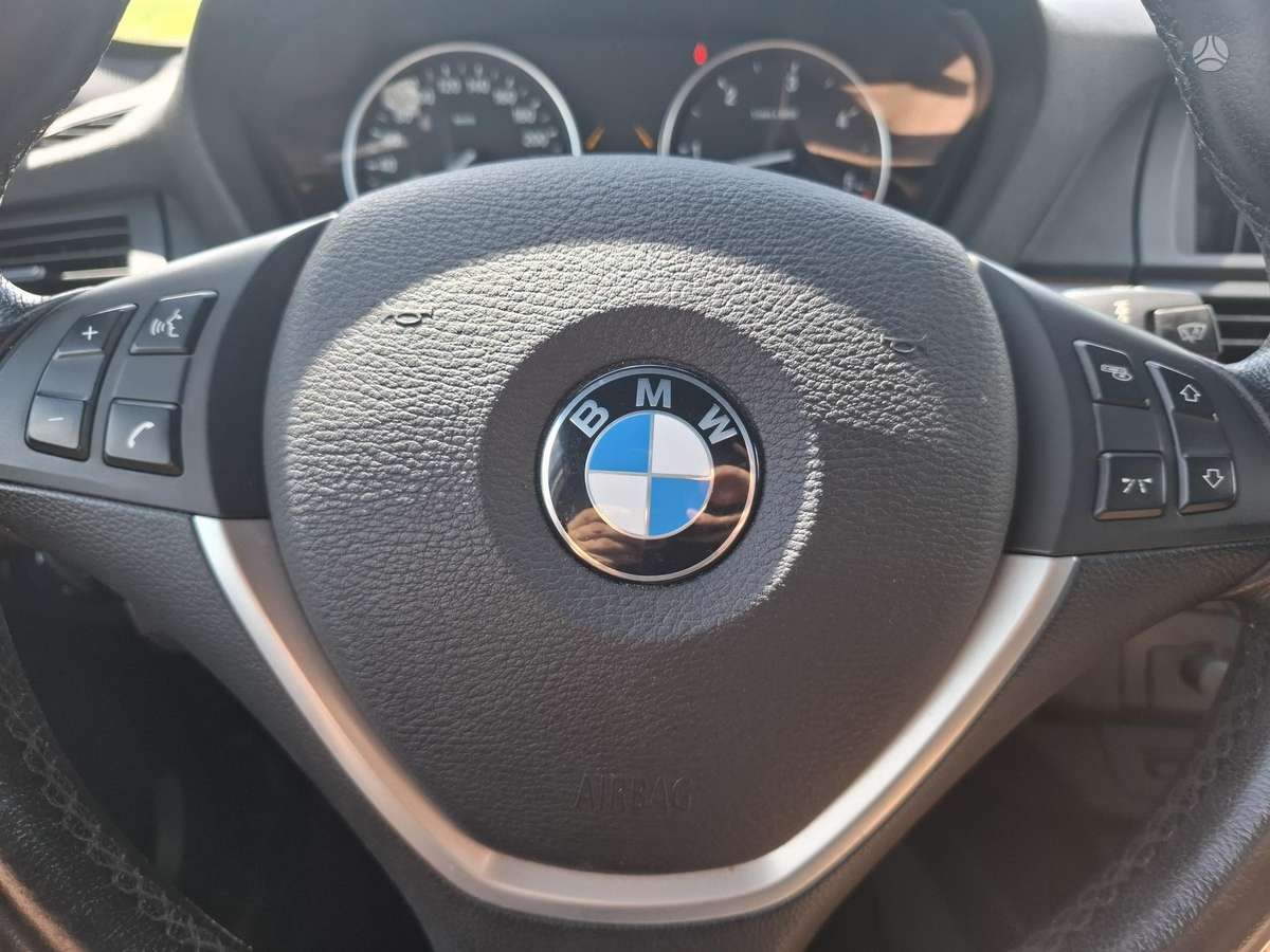 BMW X5, Внедорожник / Кроссовер