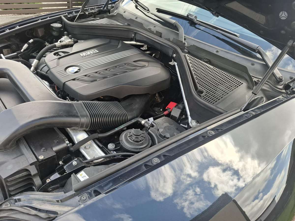 BMW X5, Внедорожник / Кроссовер