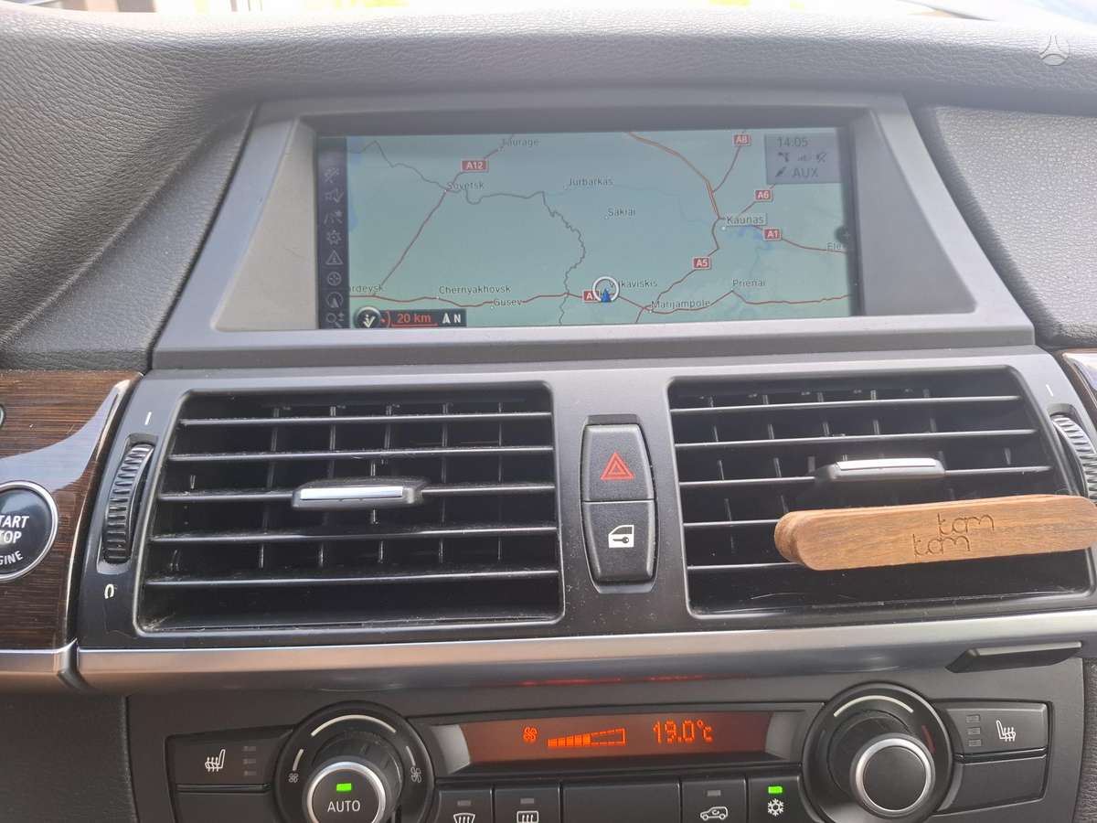 BMW X5, Внедорожник / Кроссовер