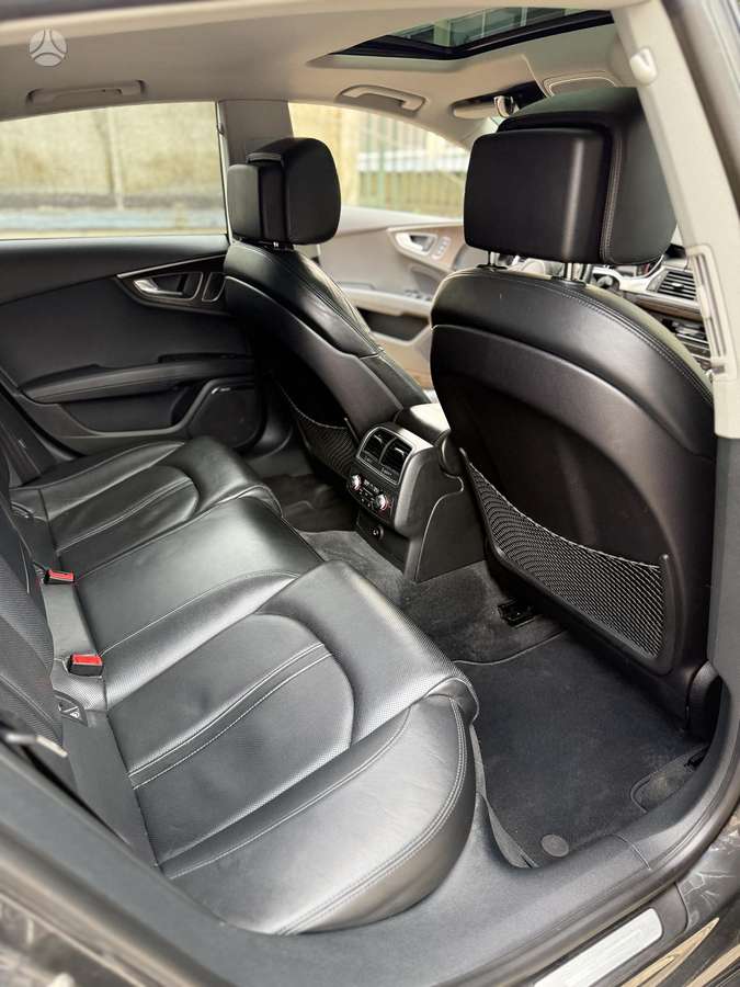 Audi A7, 3.0 l., hatchback