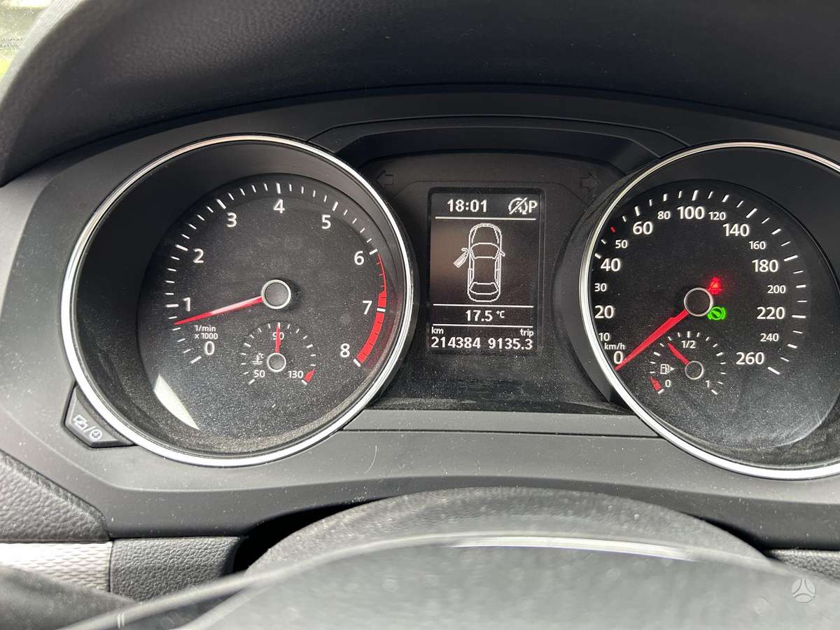 Volkswagen Jetta - 9