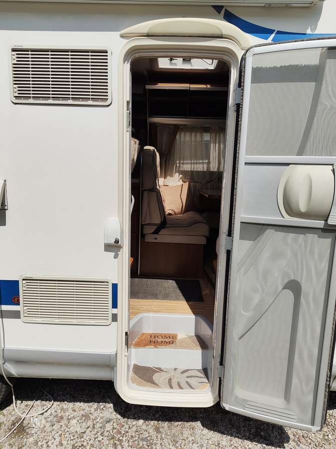 McLouis P700, campers
