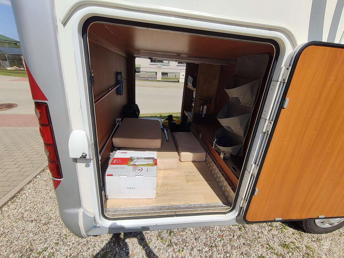 McLouis P700, campers