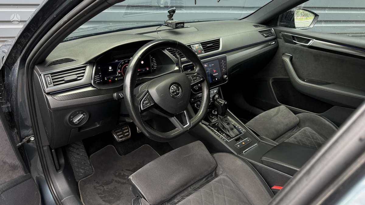 Skoda Superb, 2.0 l., Хэтчбек